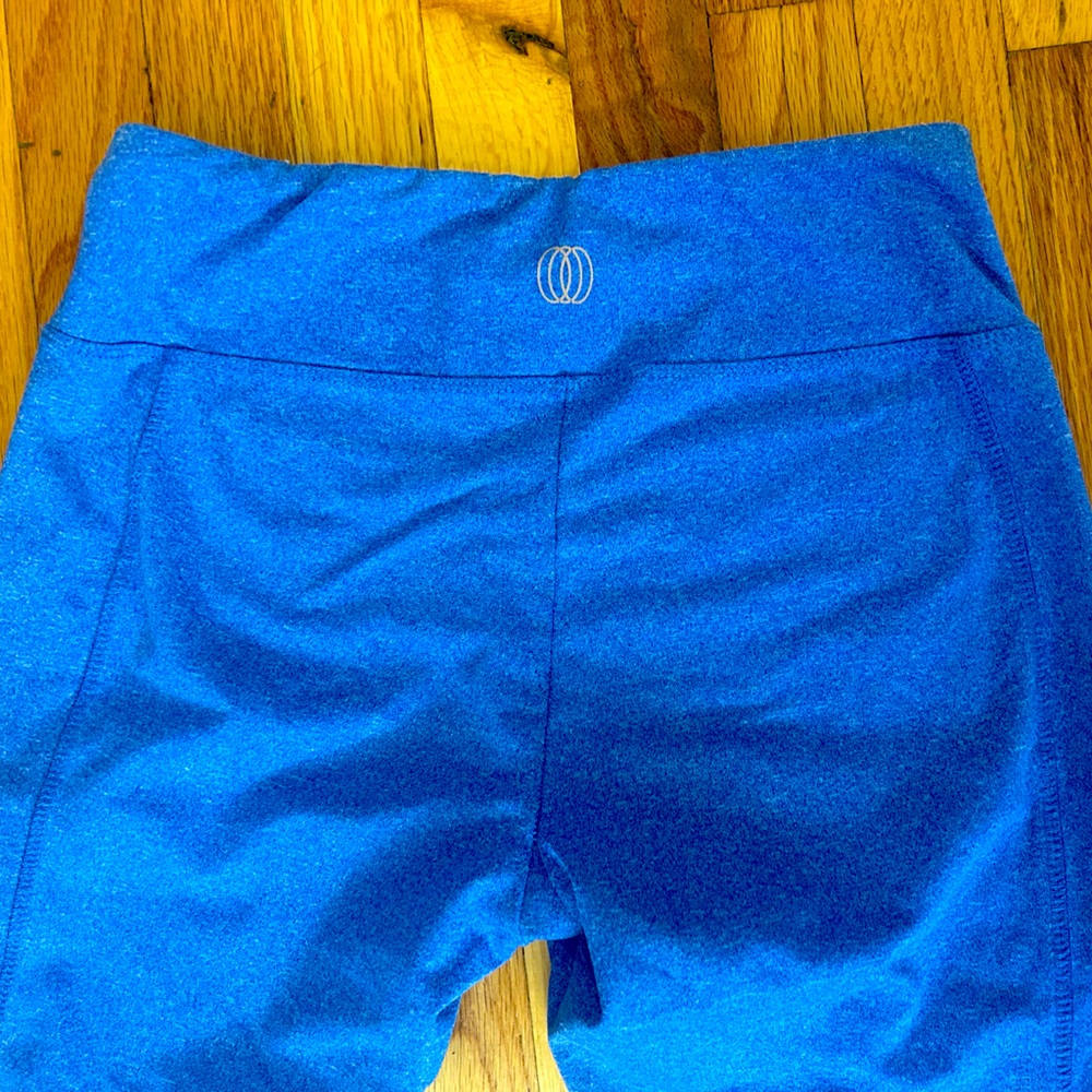 Balance Collection Leggings - Picture 2 of 4